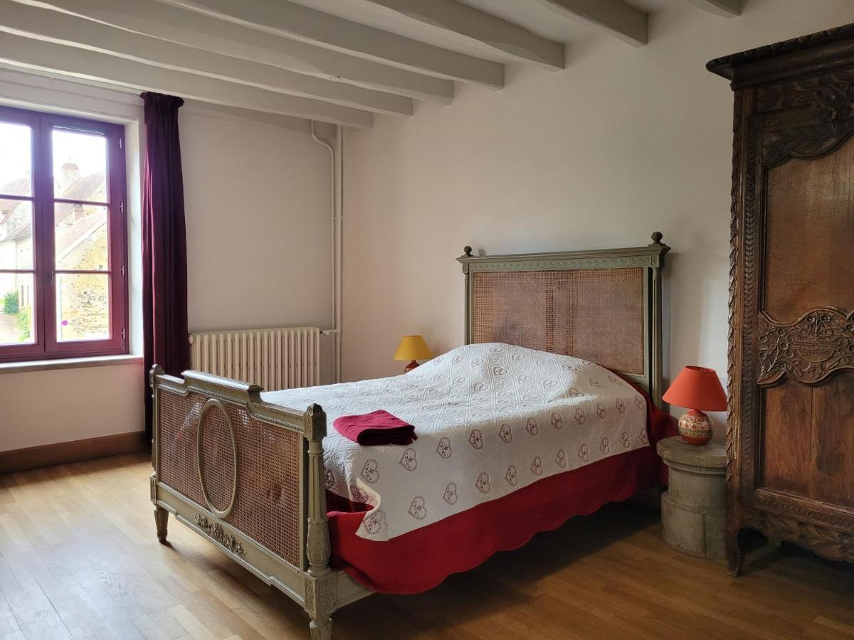 Maison Forte Perreuse Treigny Exterior foto