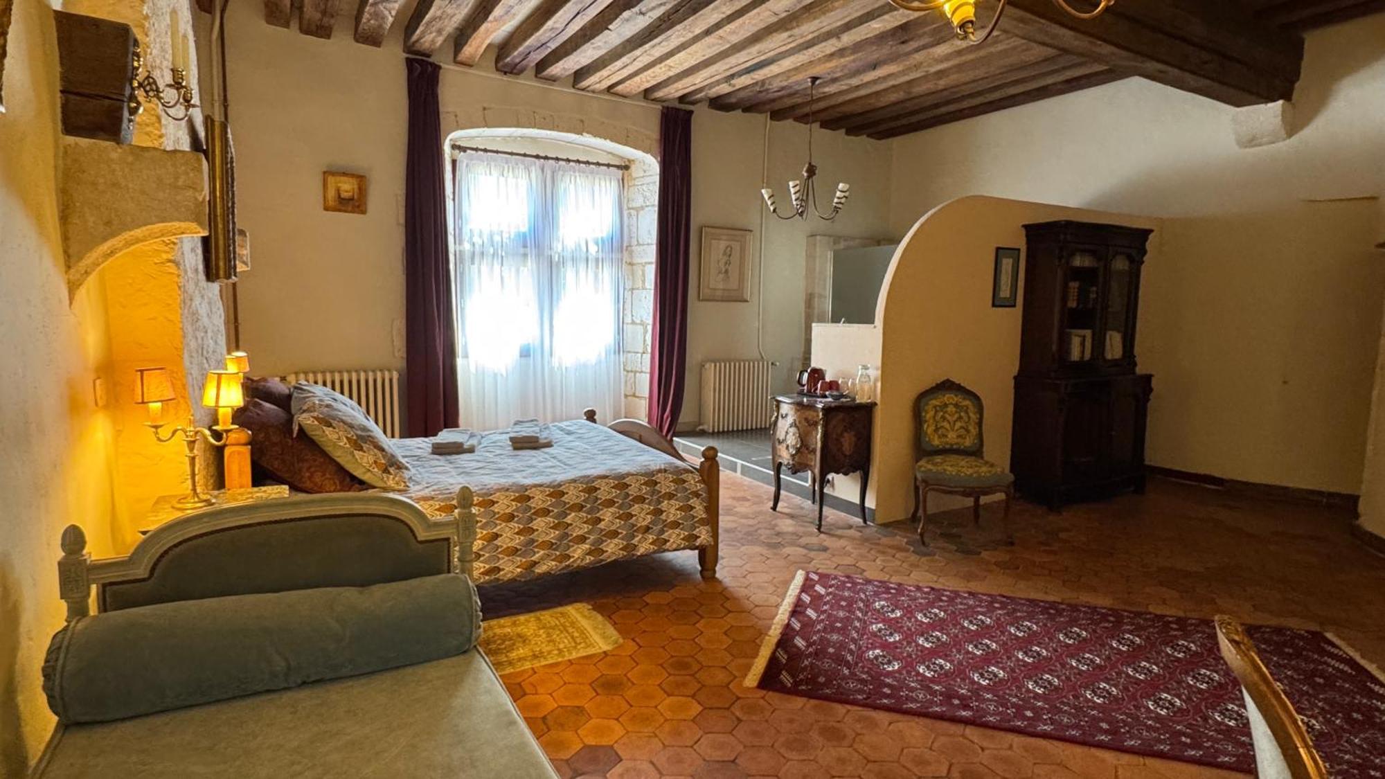 Maison Forte Perreuse Treigny Exterior foto